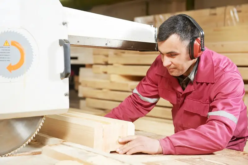 Wood Sawing Machine Setters, Operators And Tenders