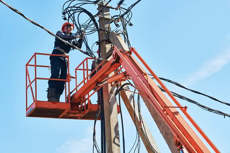 Electrical Power-Line Technicians