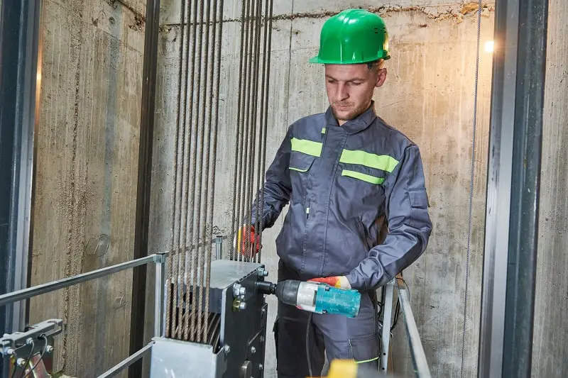 Lift Engineer