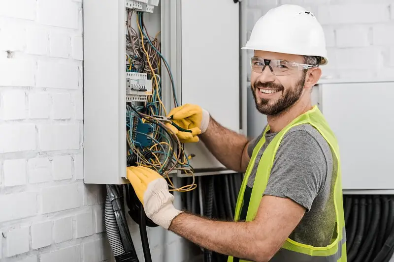 Helpers of Electricians